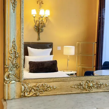 Des Deux Continents 3* Parigi