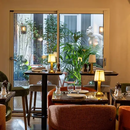 Des Deux Continents Hotel Parigi