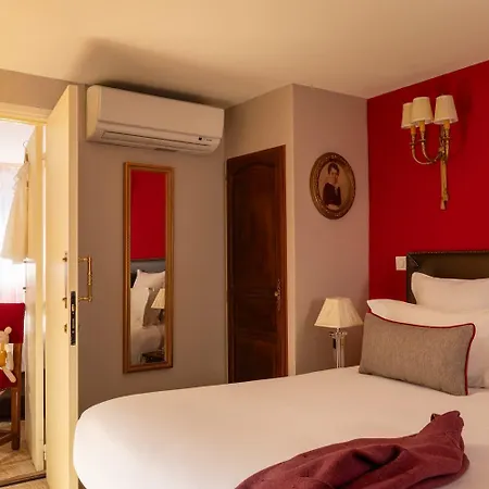 Des Deux Continents Hotel