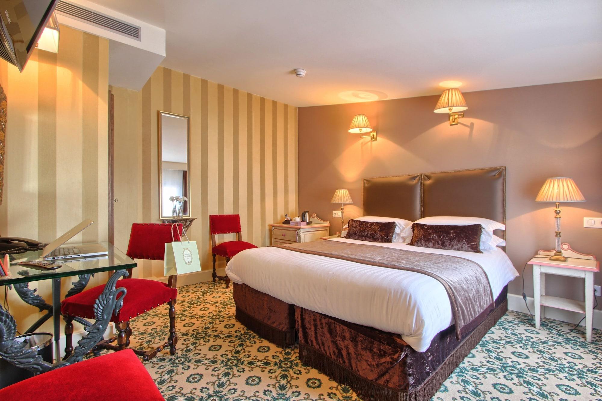 Hotel Des Deux Continents Parigi