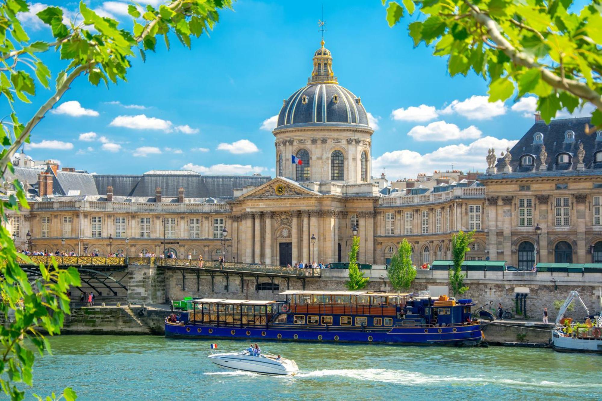 Hotel Des Deux Continents Parigi