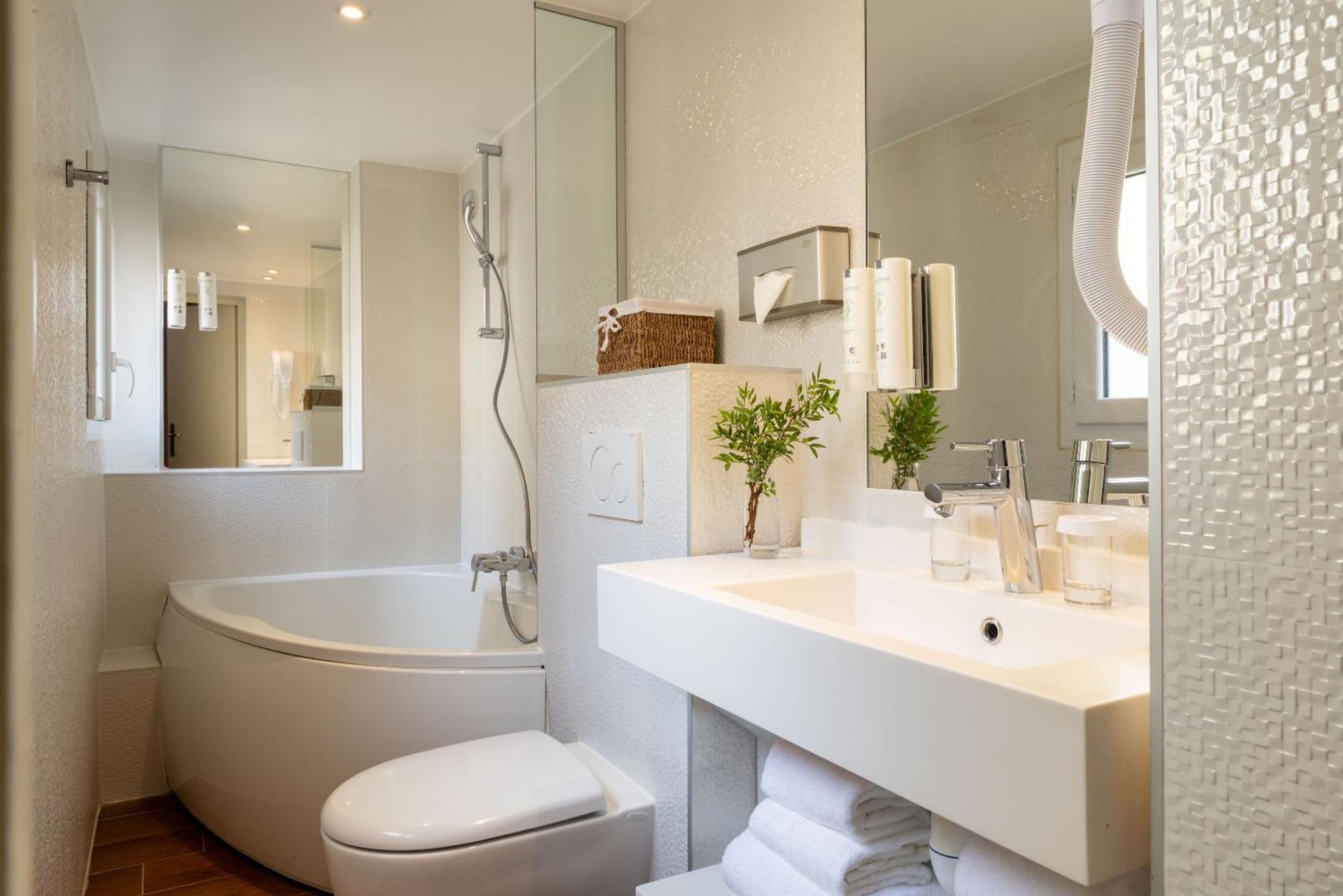 Hotel Des Deux Continents