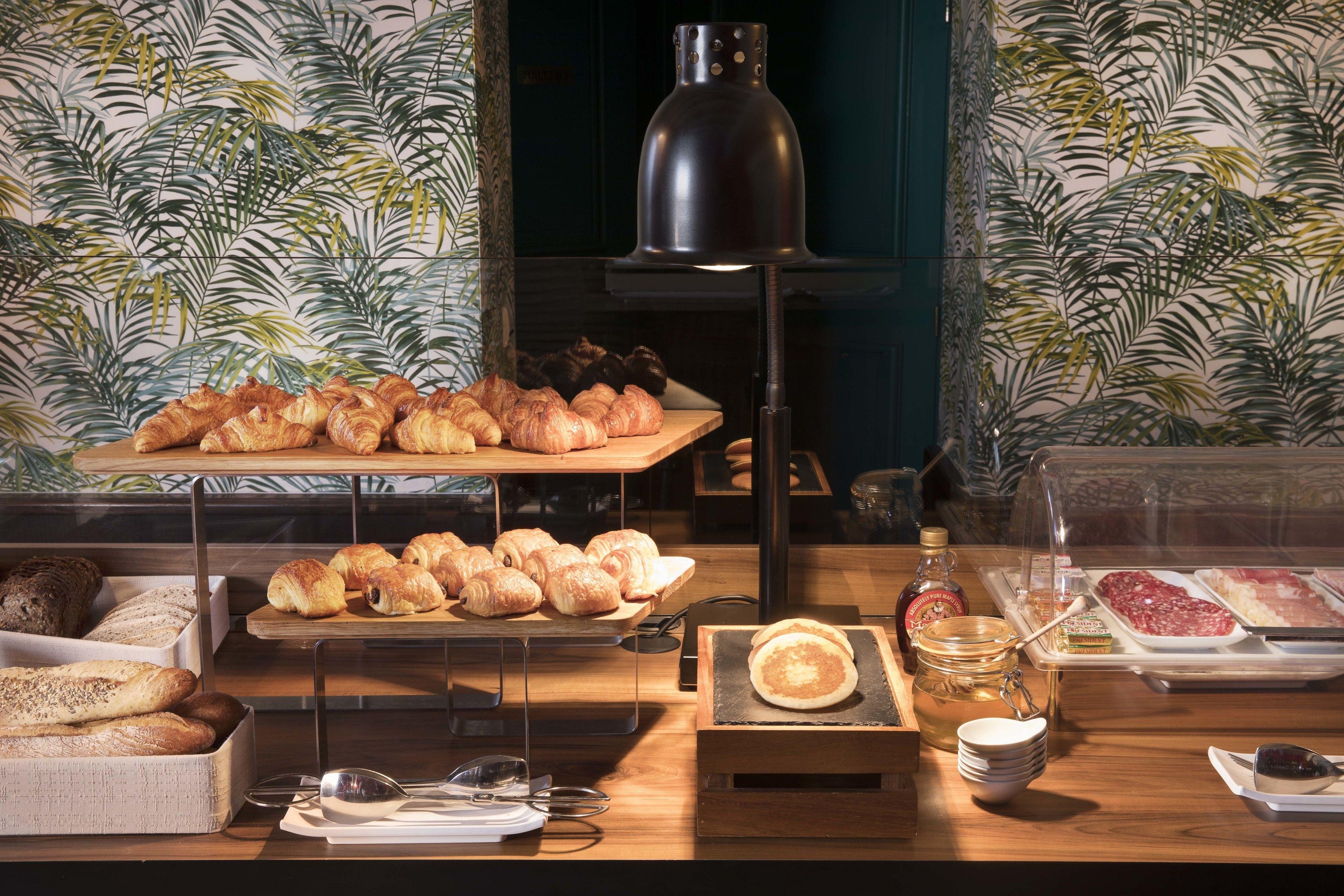 Des Deux Continents Paris