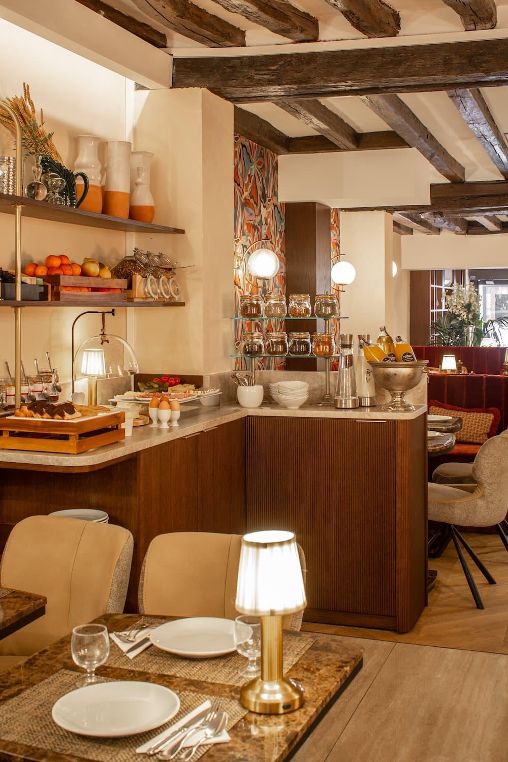 Hotel Des Deux Continents