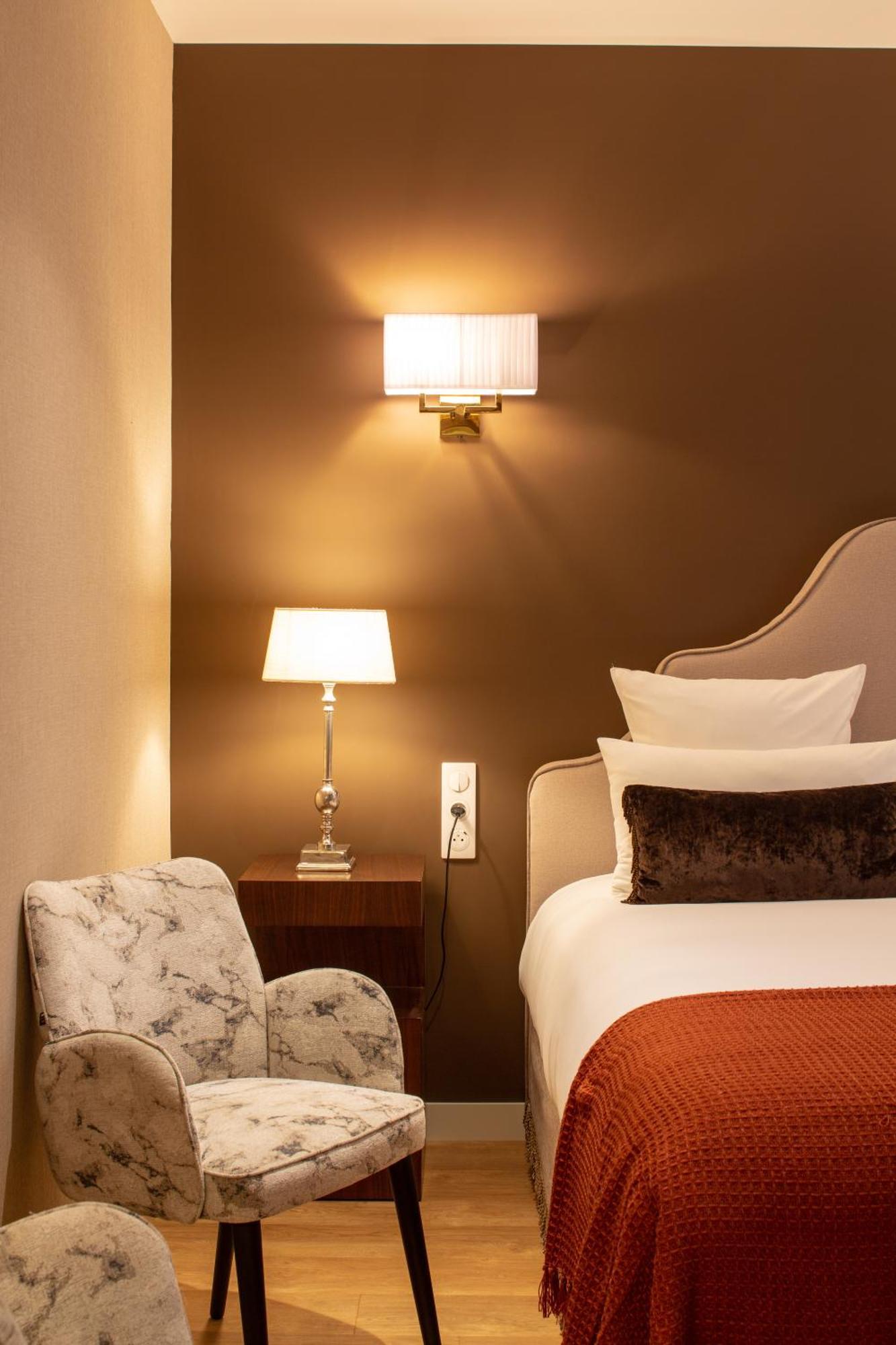 Des Deux Continents 3* Paris