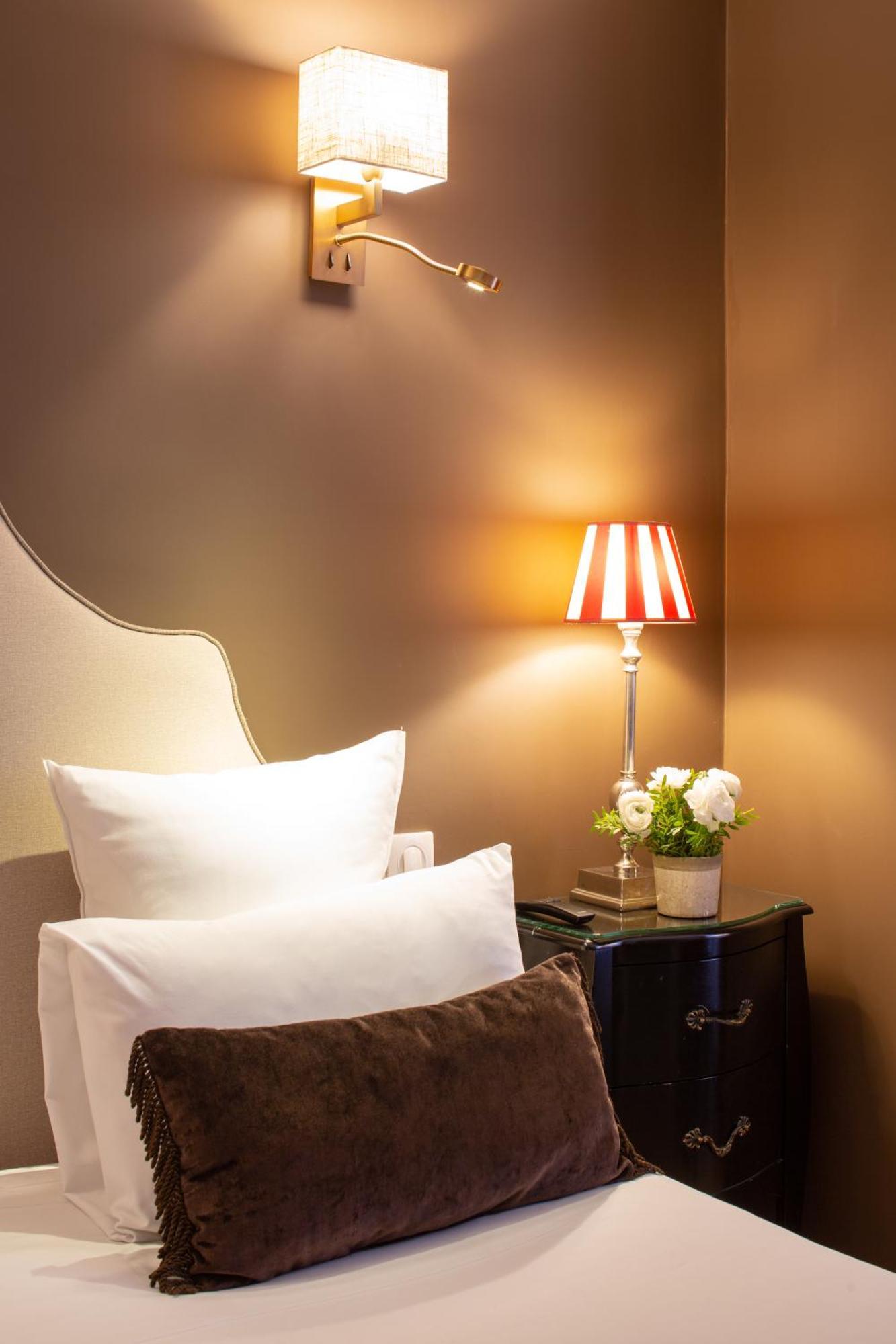 Des Deux Continents Parigi