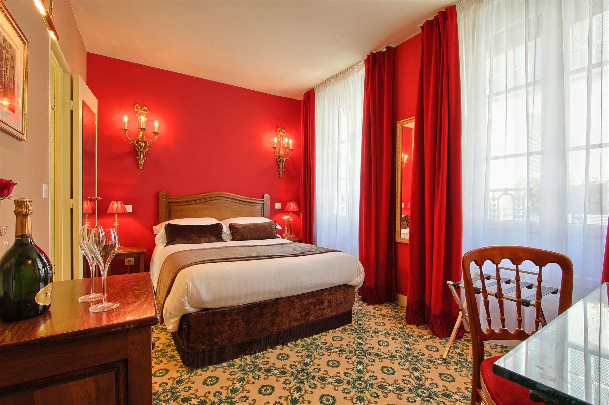 Hotel Des Deux Continents Parigi